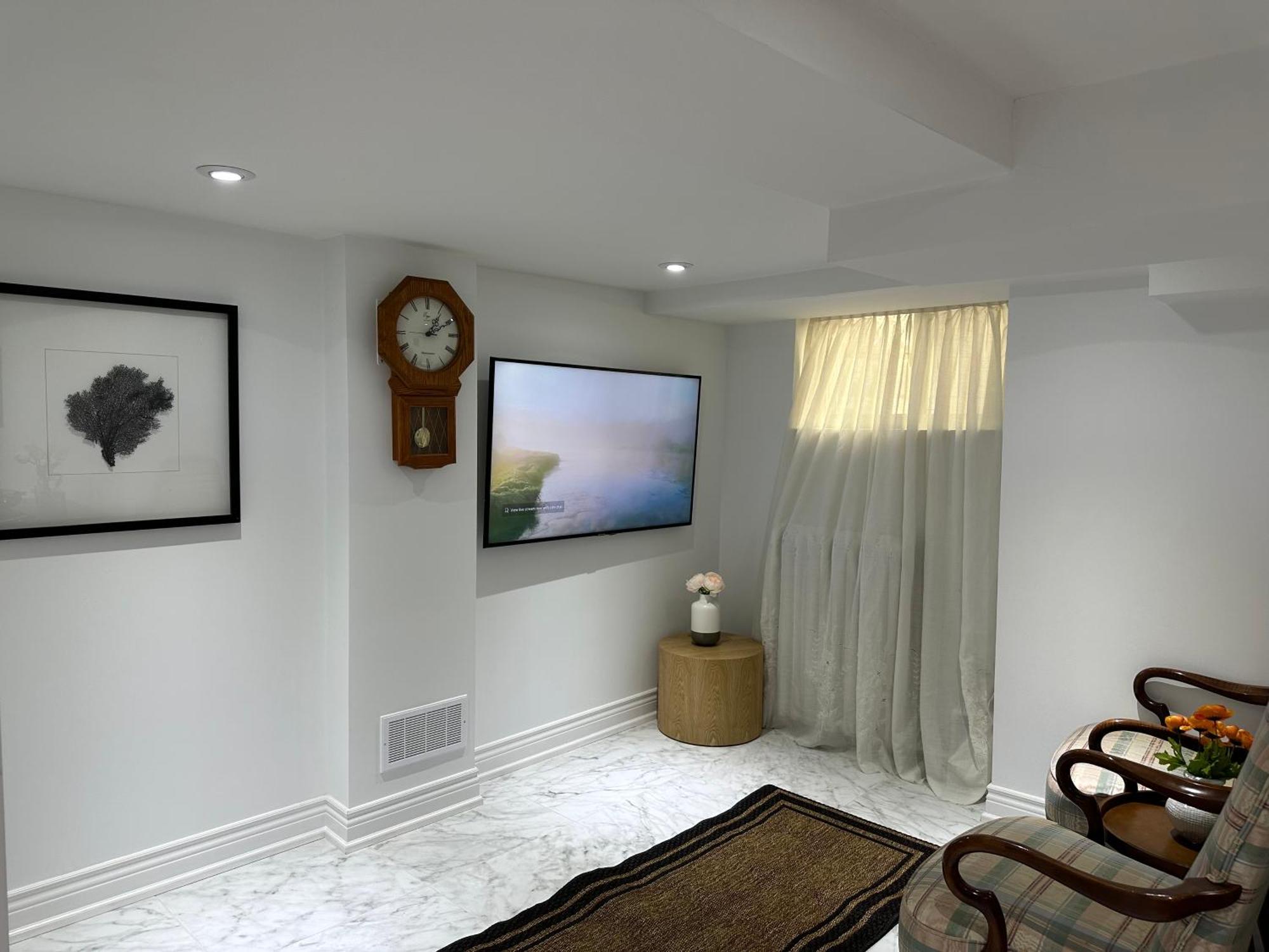 Double Bedroom On Up Or 3 Bedrooms In Basement Near Eglinton Subway Station Toronto Esterno foto