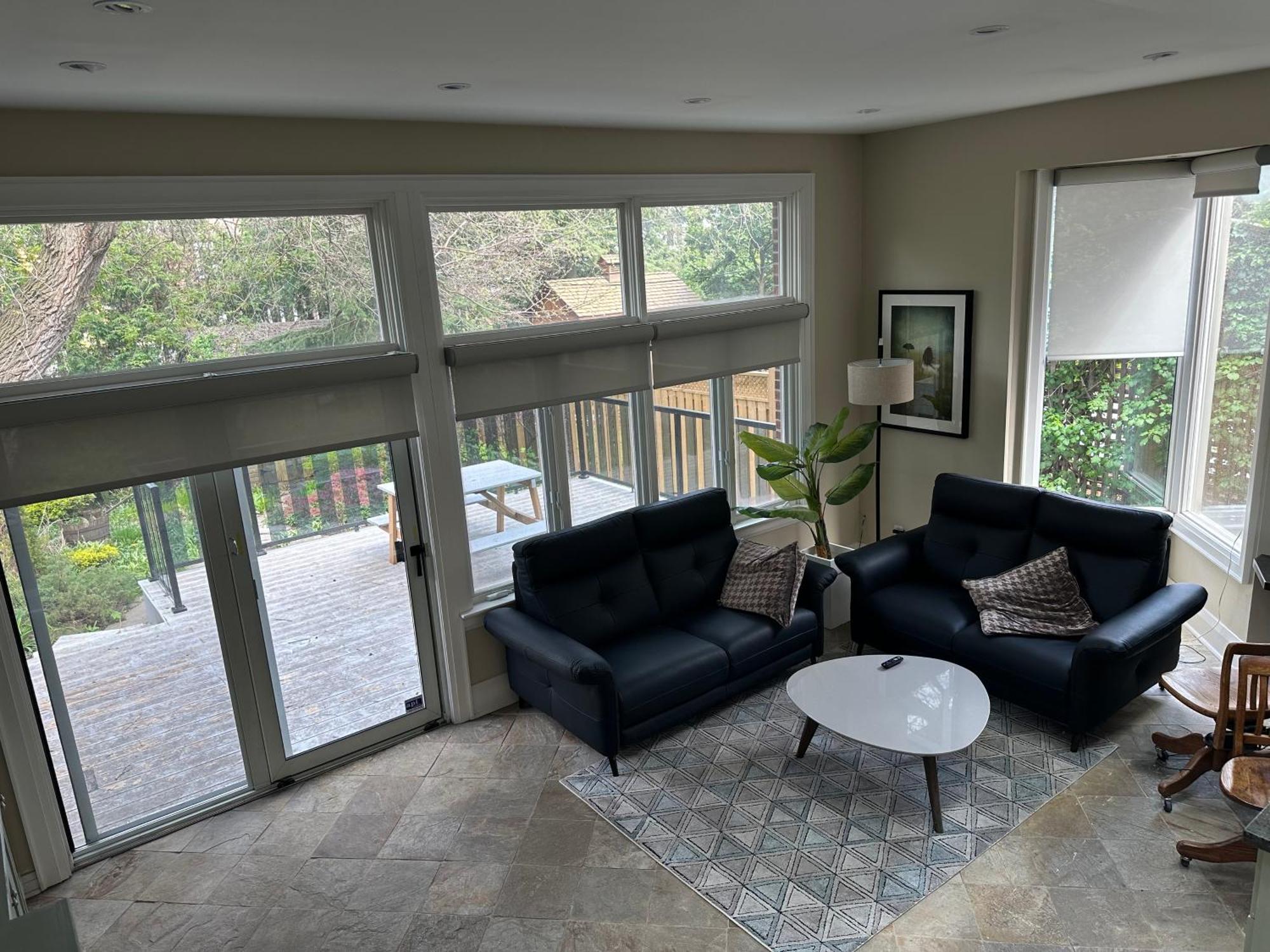 Double Bedroom On Up Or 3 Bedrooms In Basement Near Eglinton Subway Station Toronto Esterno foto