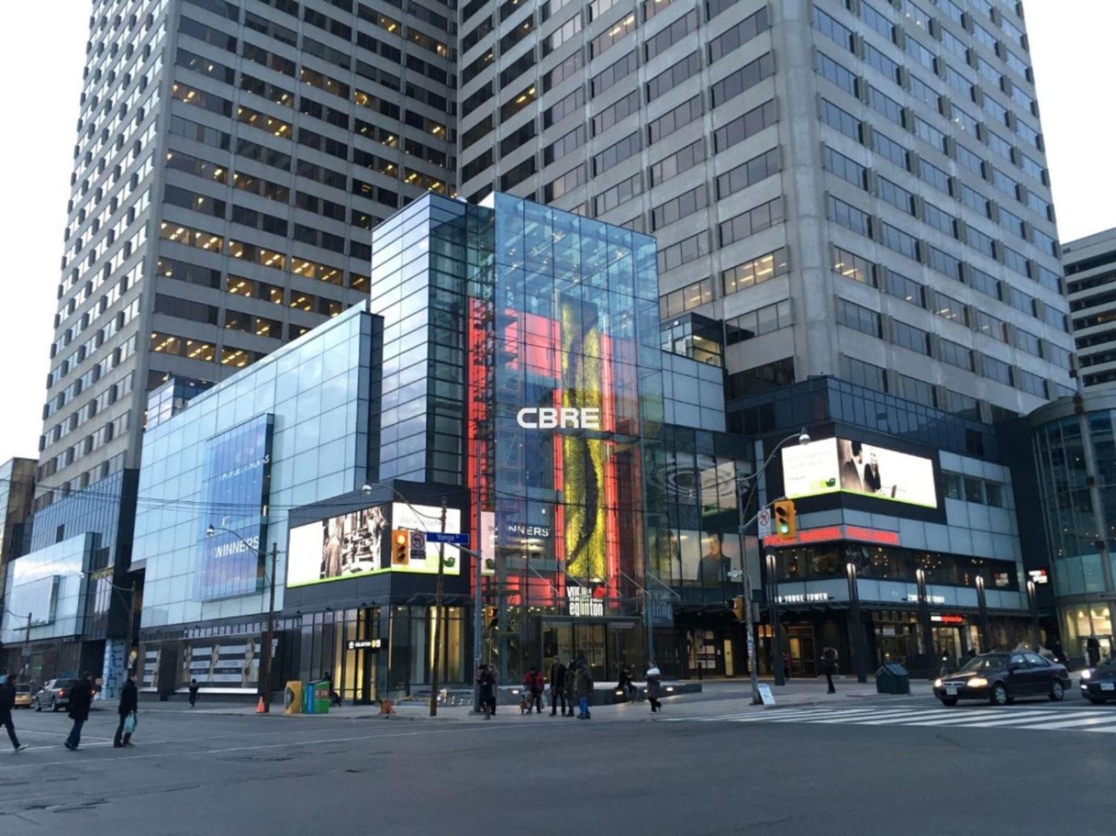 Double Bedroom On Up Or 3 Bedrooms In Basement Near Eglinton Subway Station Toronto Esterno foto